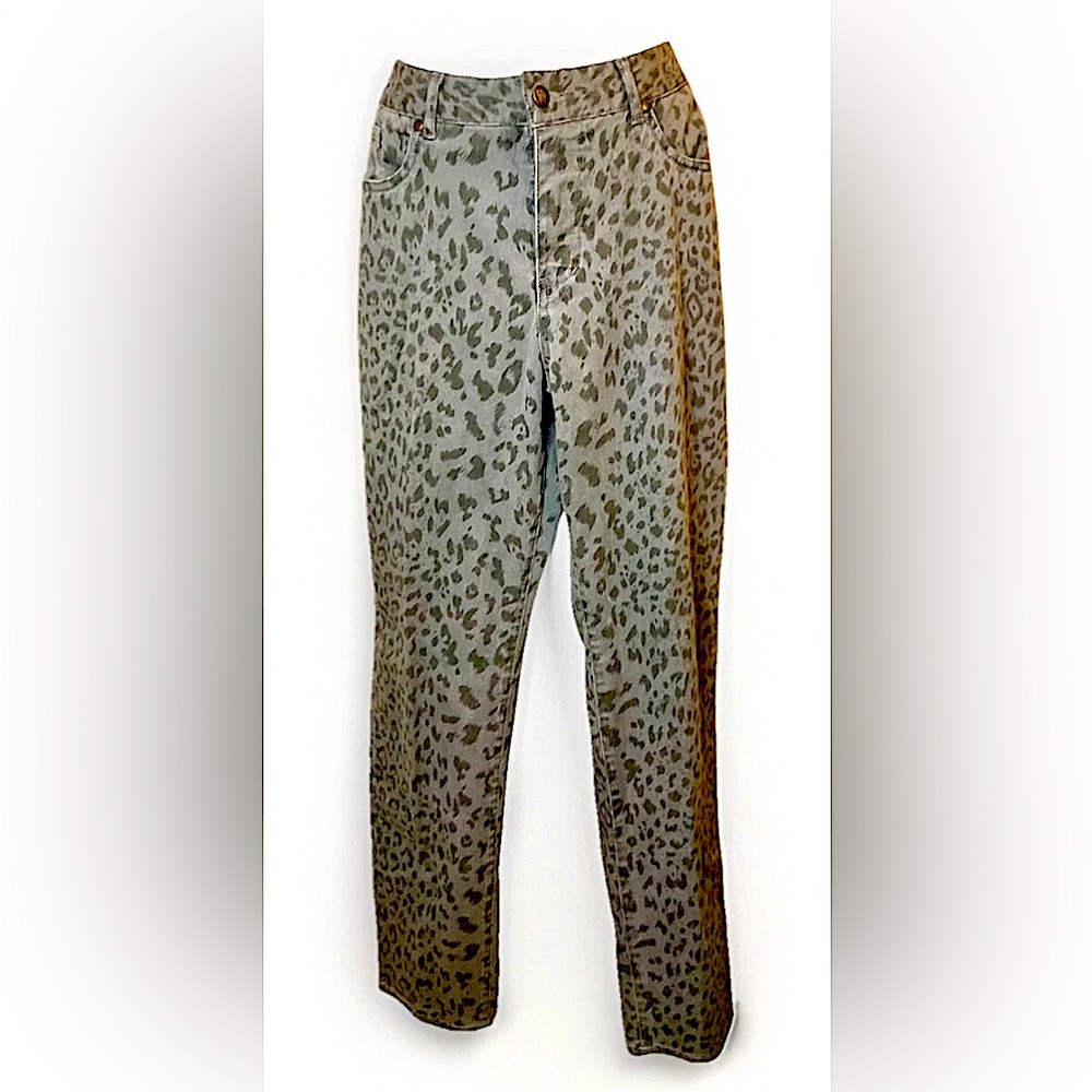 🐆WOMEN WITH CONTROL🐆 ANIMAL PRINT STRETCH STRAIGHT SLIMMING JEANS EUC👖